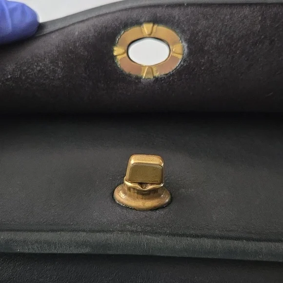 Vintage Leather Coach Pocket Purse 9755 - Picture 8 of 16